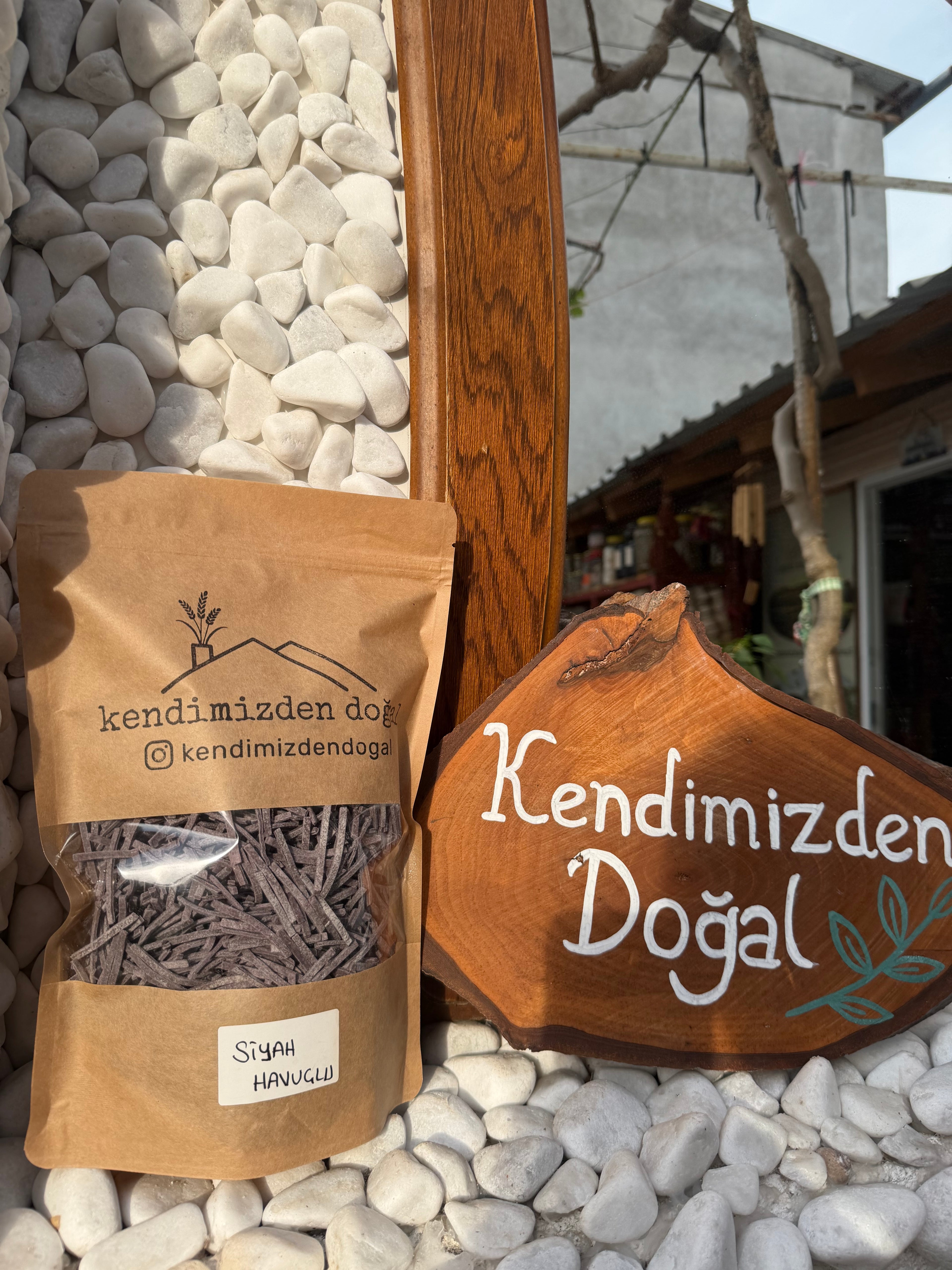 Siyah Havuçlu Erişte